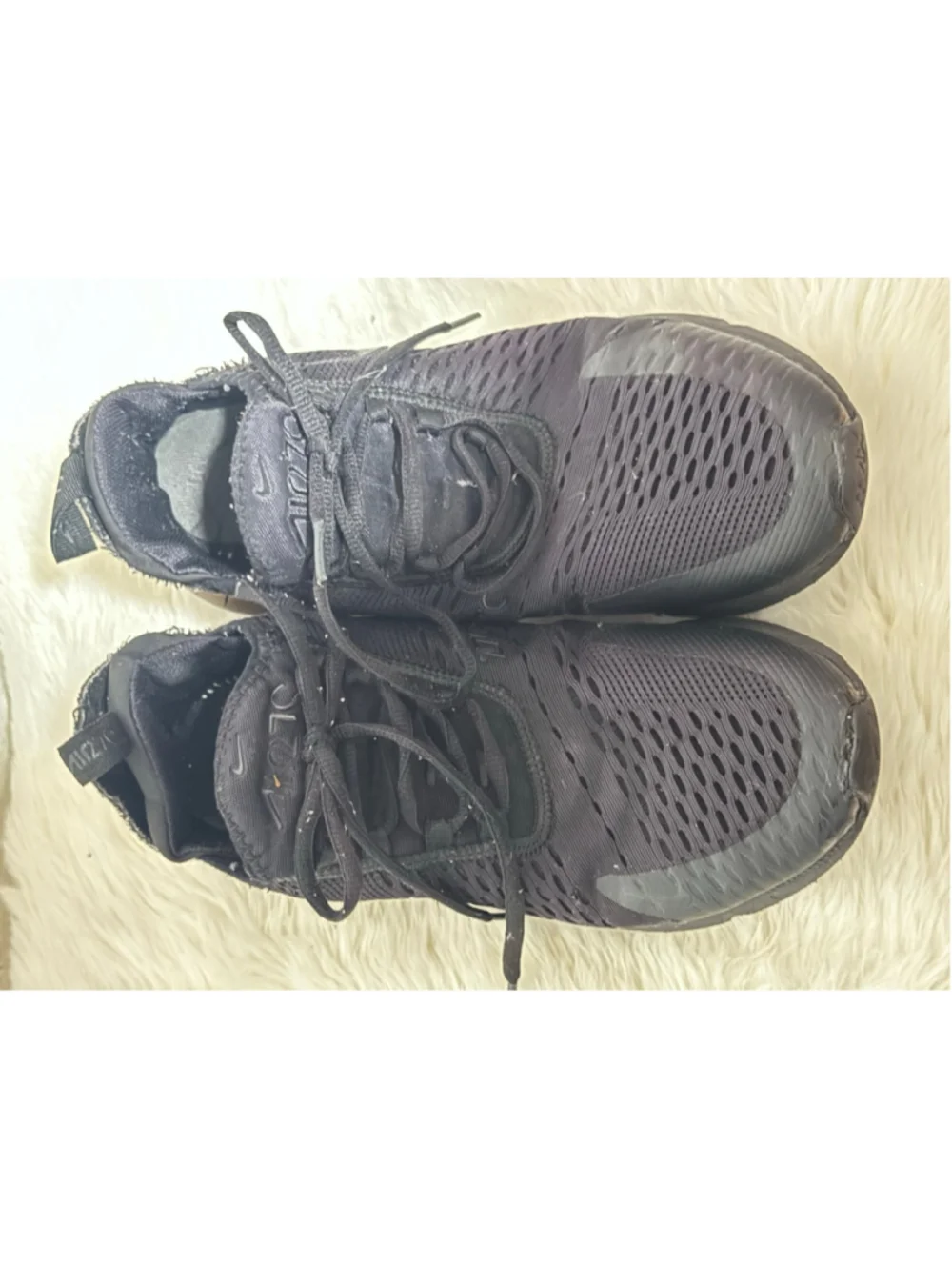 Women's Nike Air Max 270 Sneakers Black 8.5
